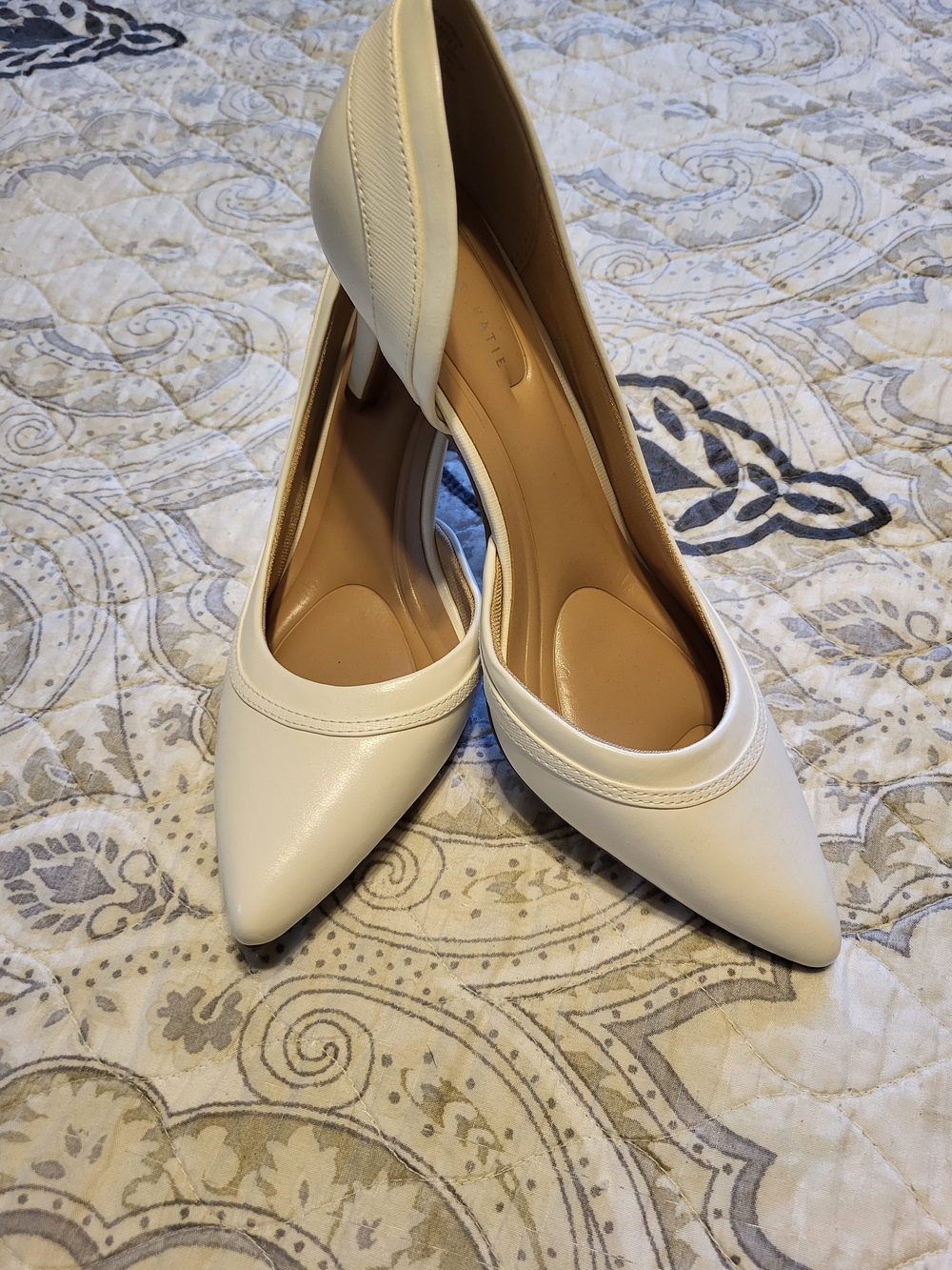 Kelly & Katie White Pointed-Toe Pumps